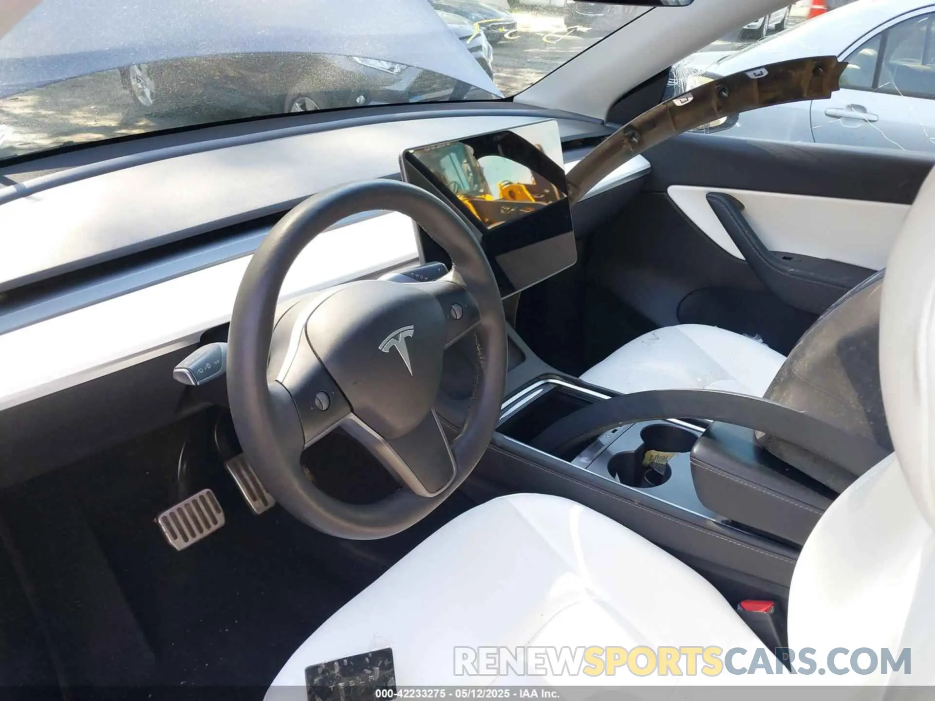 5 Photograph of a damaged car 7SAYGDEE5NF314085 TESLA MODEL Y 2022