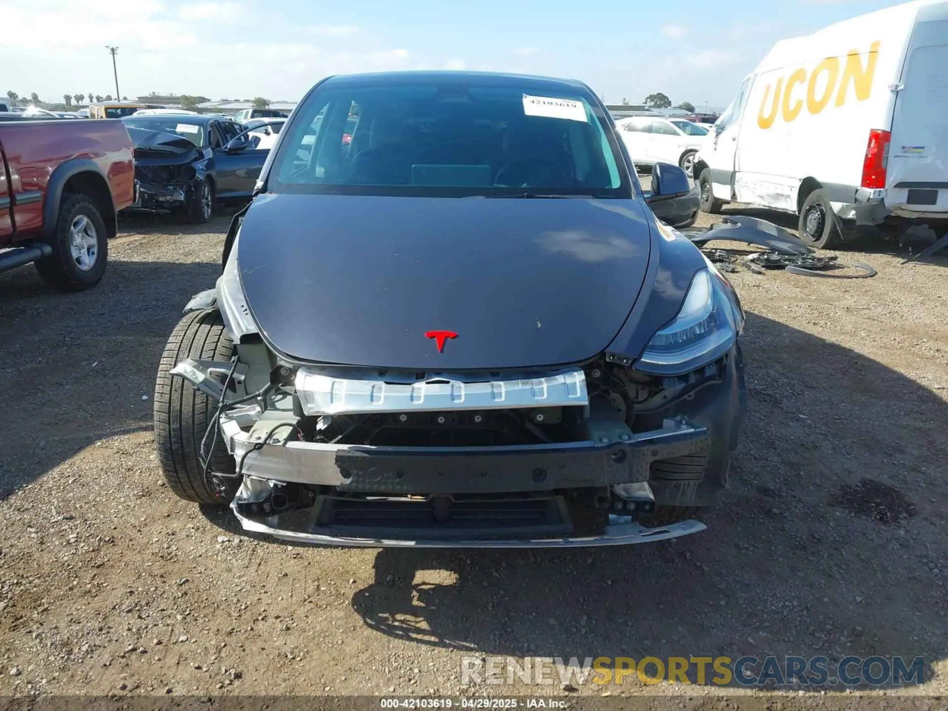 13 Photograph of a damaged car 7SAYGDEE5NF342226 TESLA MODEL Y 2022