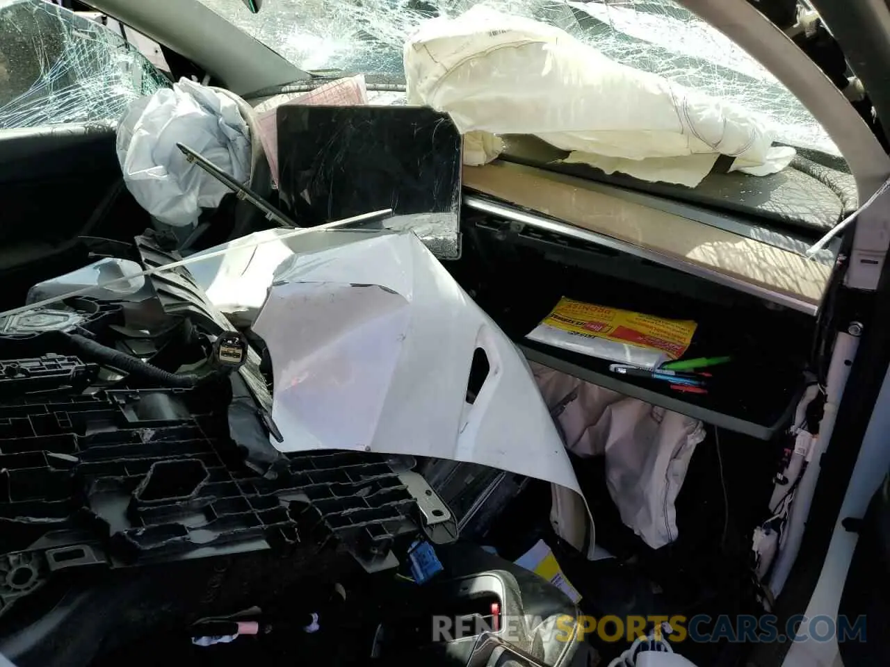 8 Photograph of a damaged car 7SAYGDEE5NF346700 TESLA MODEL Y 2022