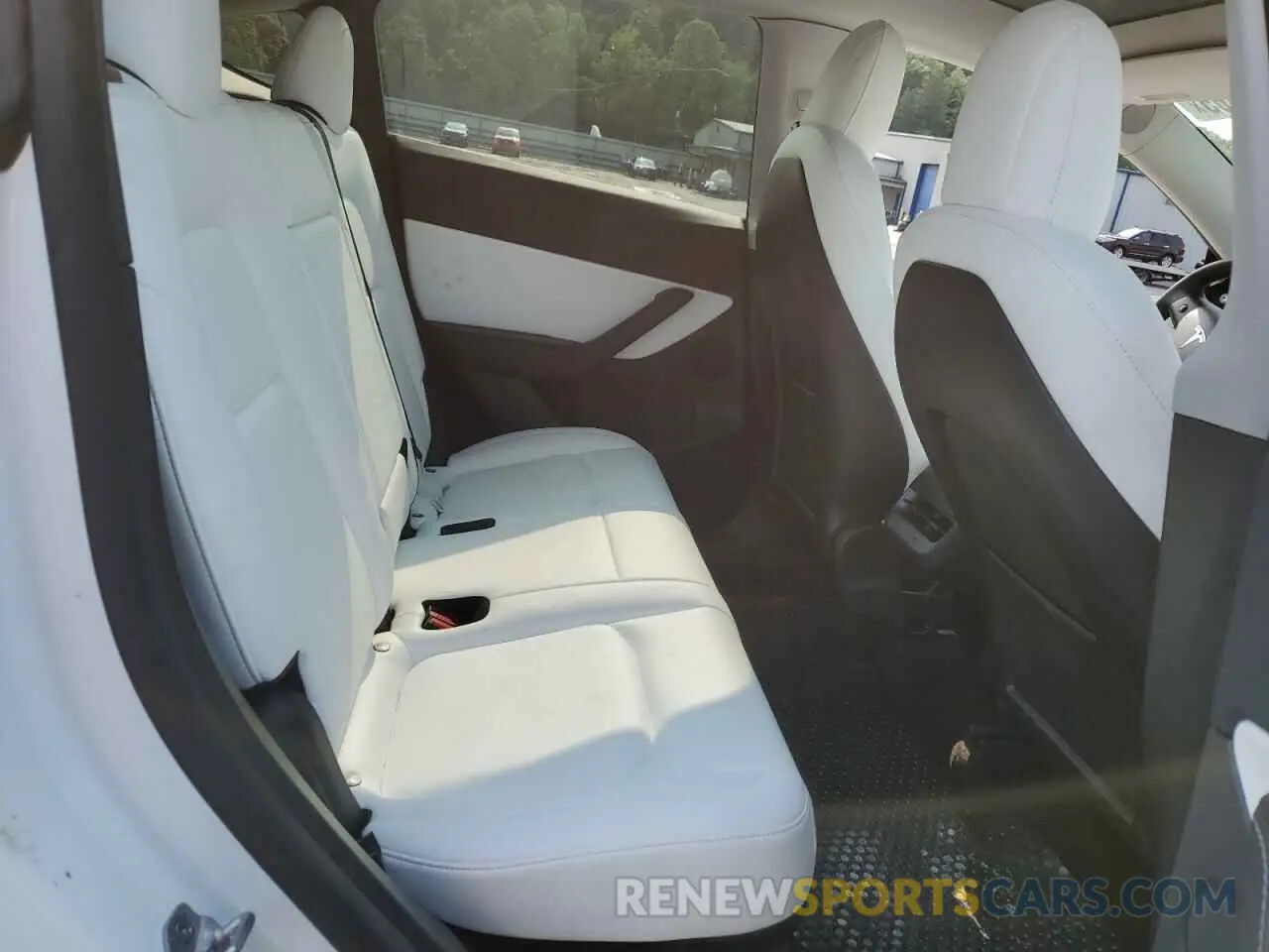 10 Photograph of a damaged car 7SAYGDEE5NF355624 TESLA MODEL Y 2022