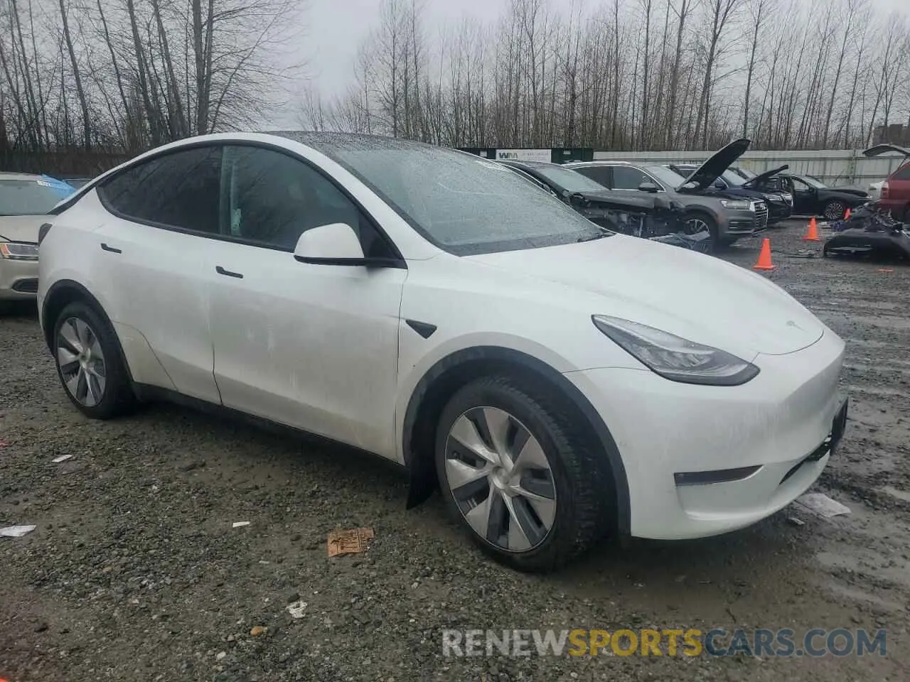 4 Photograph of a damaged car 7SAYGDEE5NF356076 TESLA MODEL Y 2022