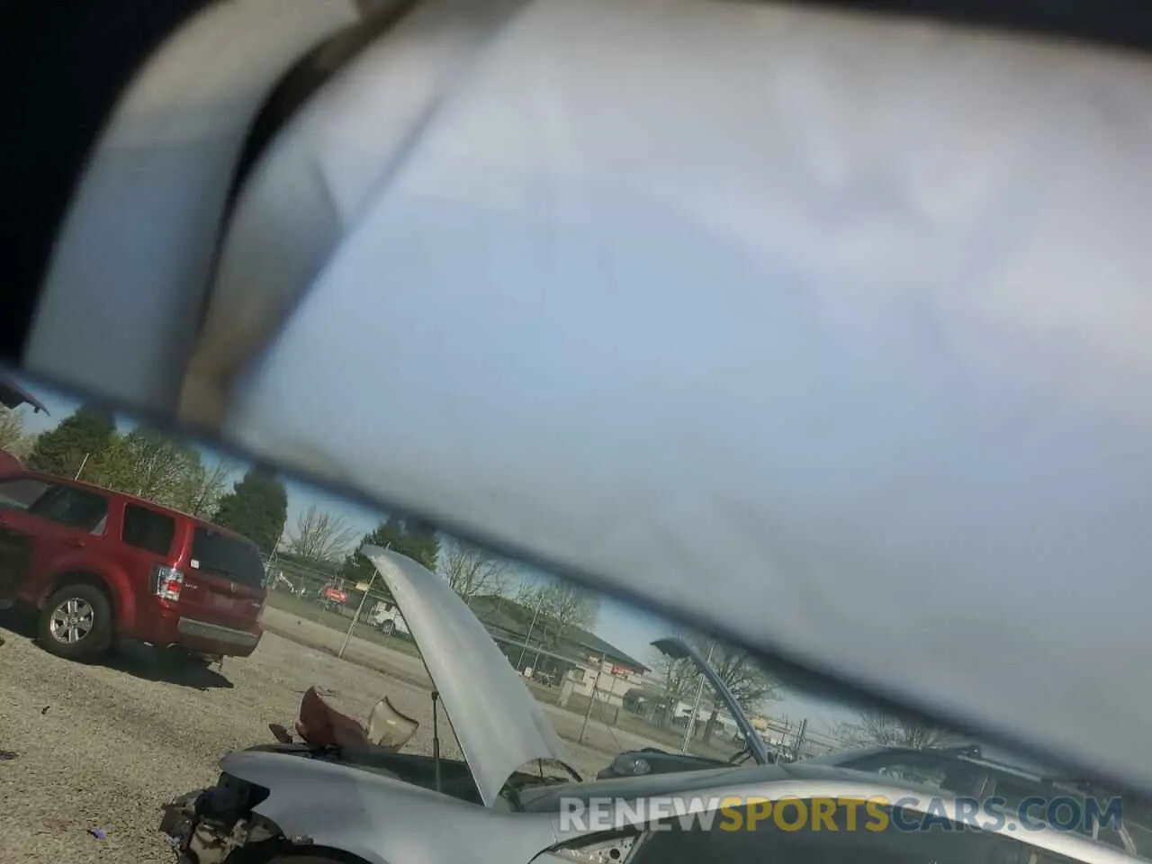 8 Photograph of a damaged car 7SAYGDEE5NF367885 TESLA MODEL Y 2022