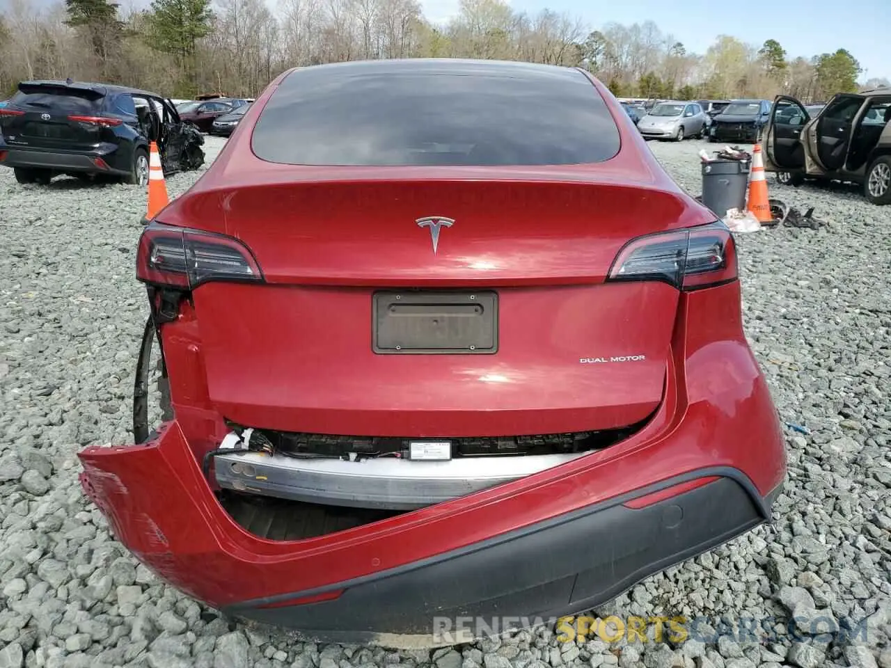 6 Photograph of a damaged car 7SAYGDEE5NF387781 TESLA MODEL Y 2022