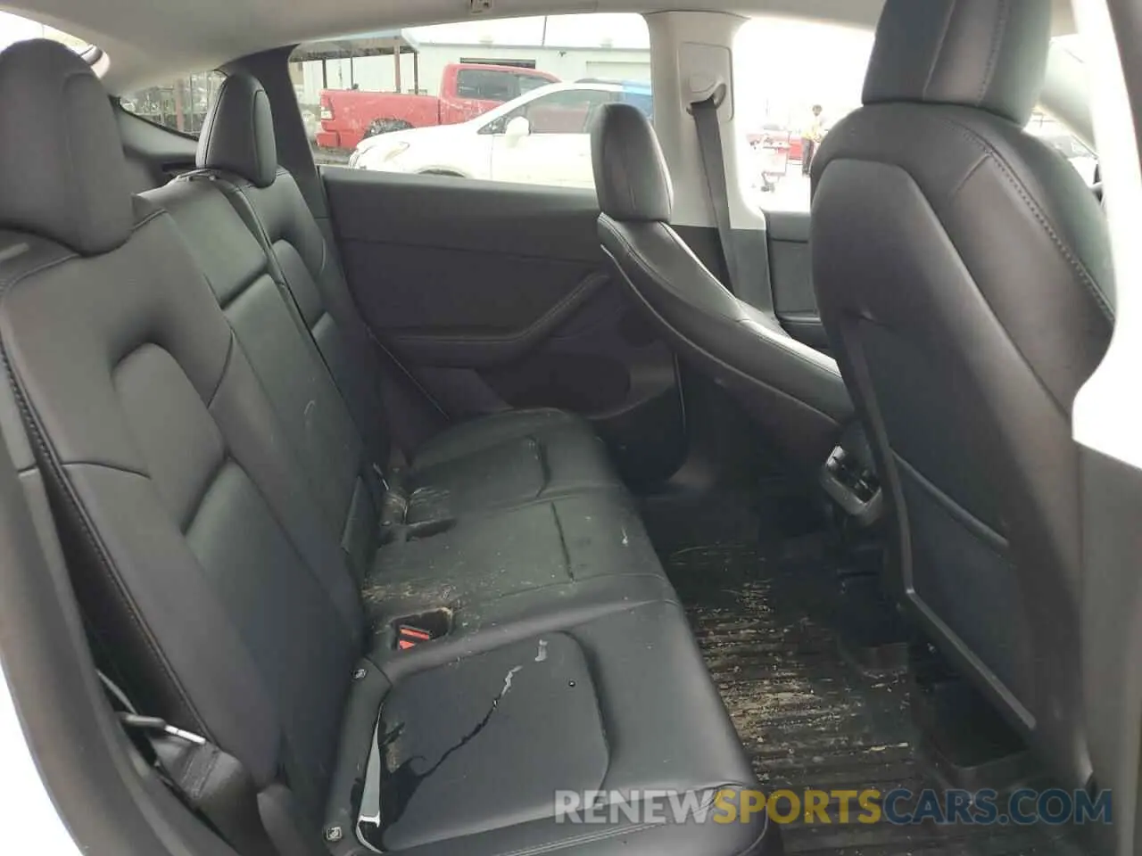 10 Photograph of a damaged car 7SAYGDEE5NF387814 TESLA MODEL Y 2022