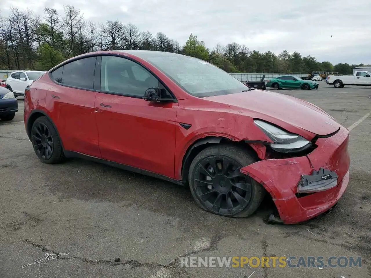 4 Photograph of a damaged car 7SAYGDEE5NF388428 TESLA MODEL Y 2022