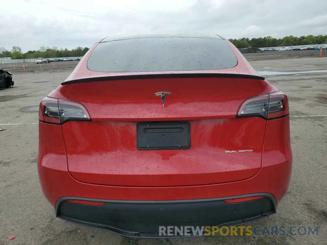 6 Photograph of a damaged car 7SAYGDEE5NF388428 TESLA MODEL Y 2022