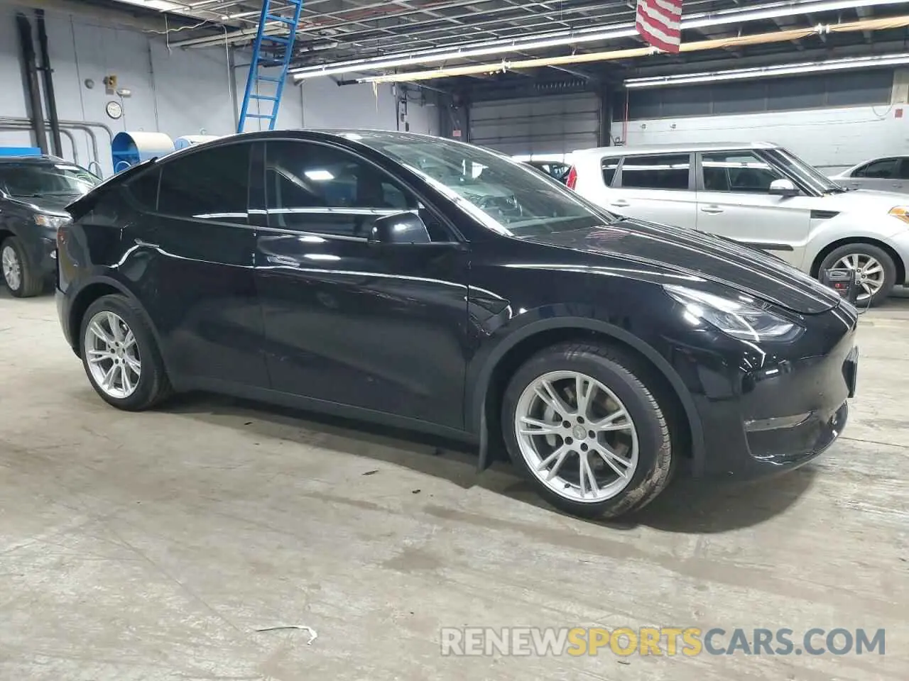 4 Photograph of a damaged car 7SAYGDEE5NF393614 TESLA MODEL Y 2022