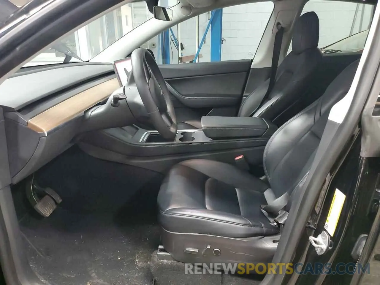 7 Photograph of a damaged car 7SAYGDEE5NF393614 TESLA MODEL Y 2022
