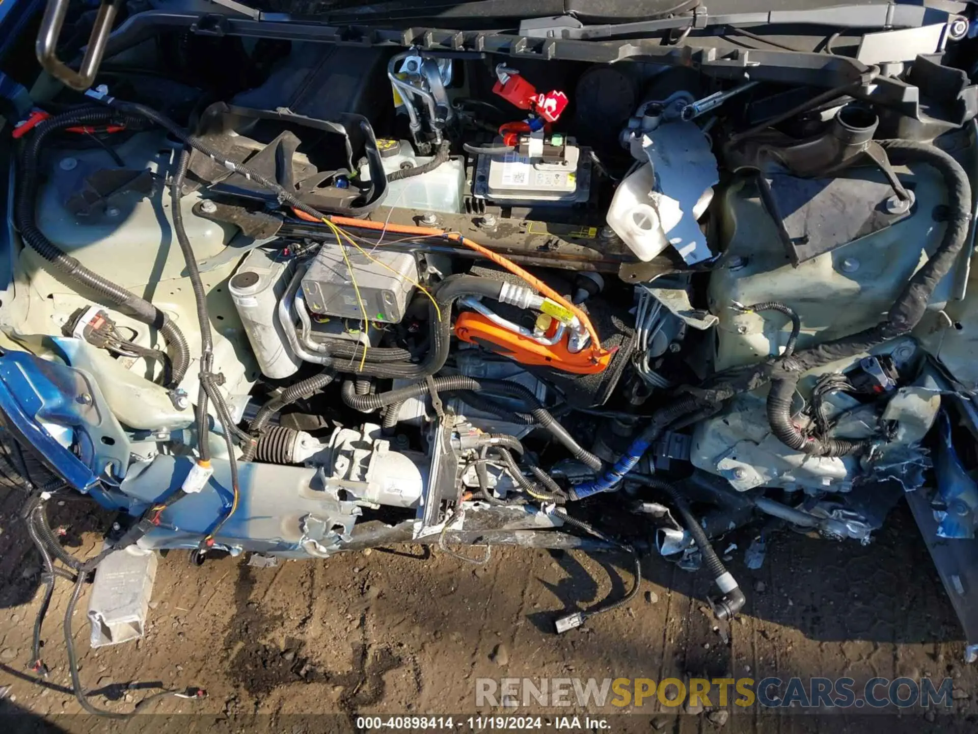 10 Photograph of a damaged car 7SAYGDEE5NF440642 TESLA MODEL Y 2022