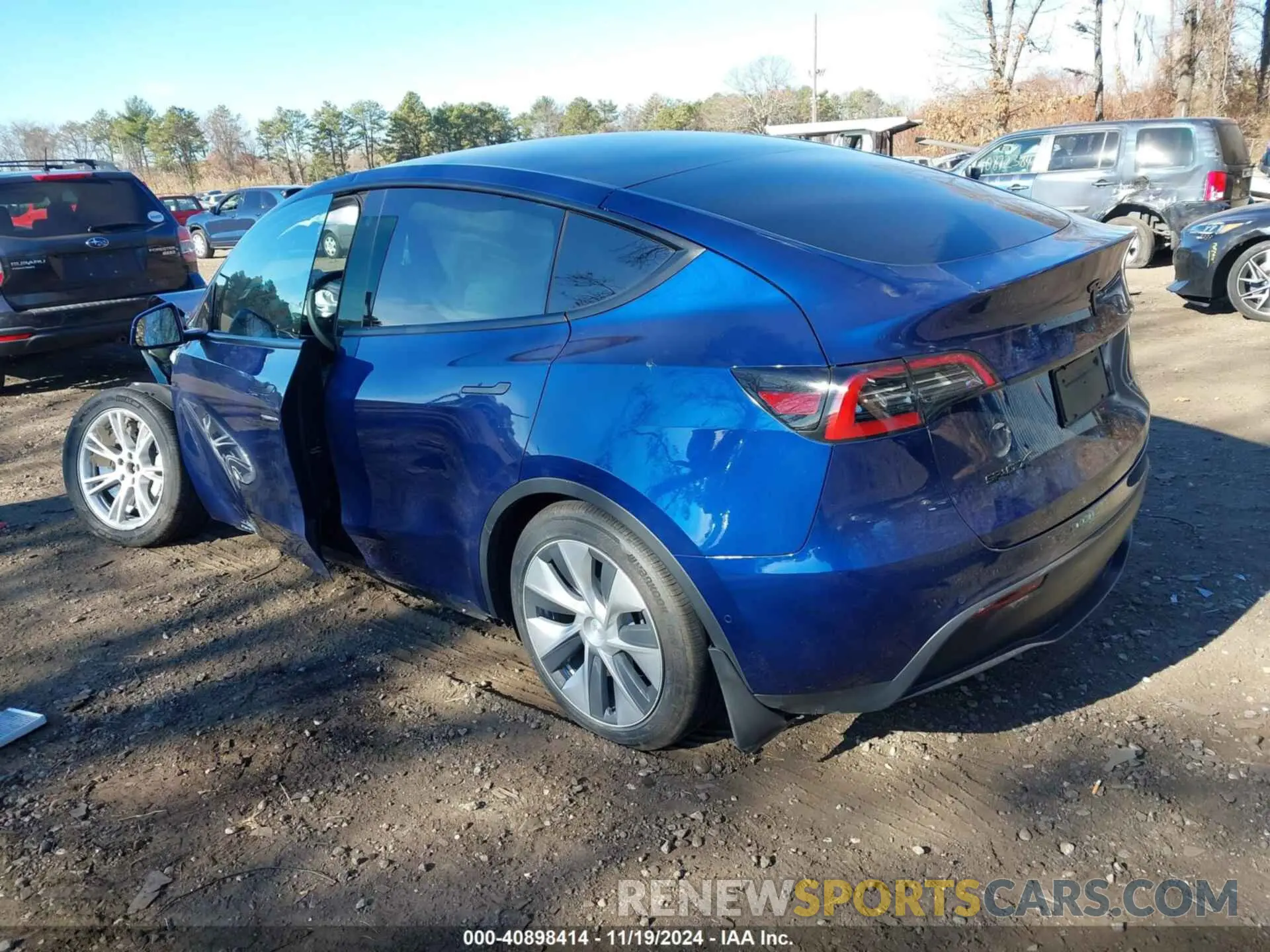 3 Photograph of a damaged car 7SAYGDEE5NF440642 TESLA MODEL Y 2022