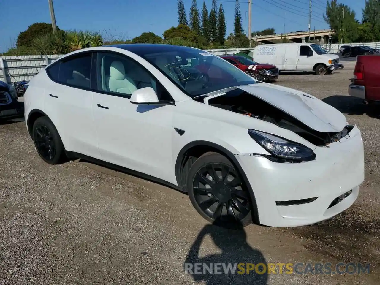 4 Photograph of a damaged car 7SAYGDEE5NF446263 TESLA MODEL Y 2022