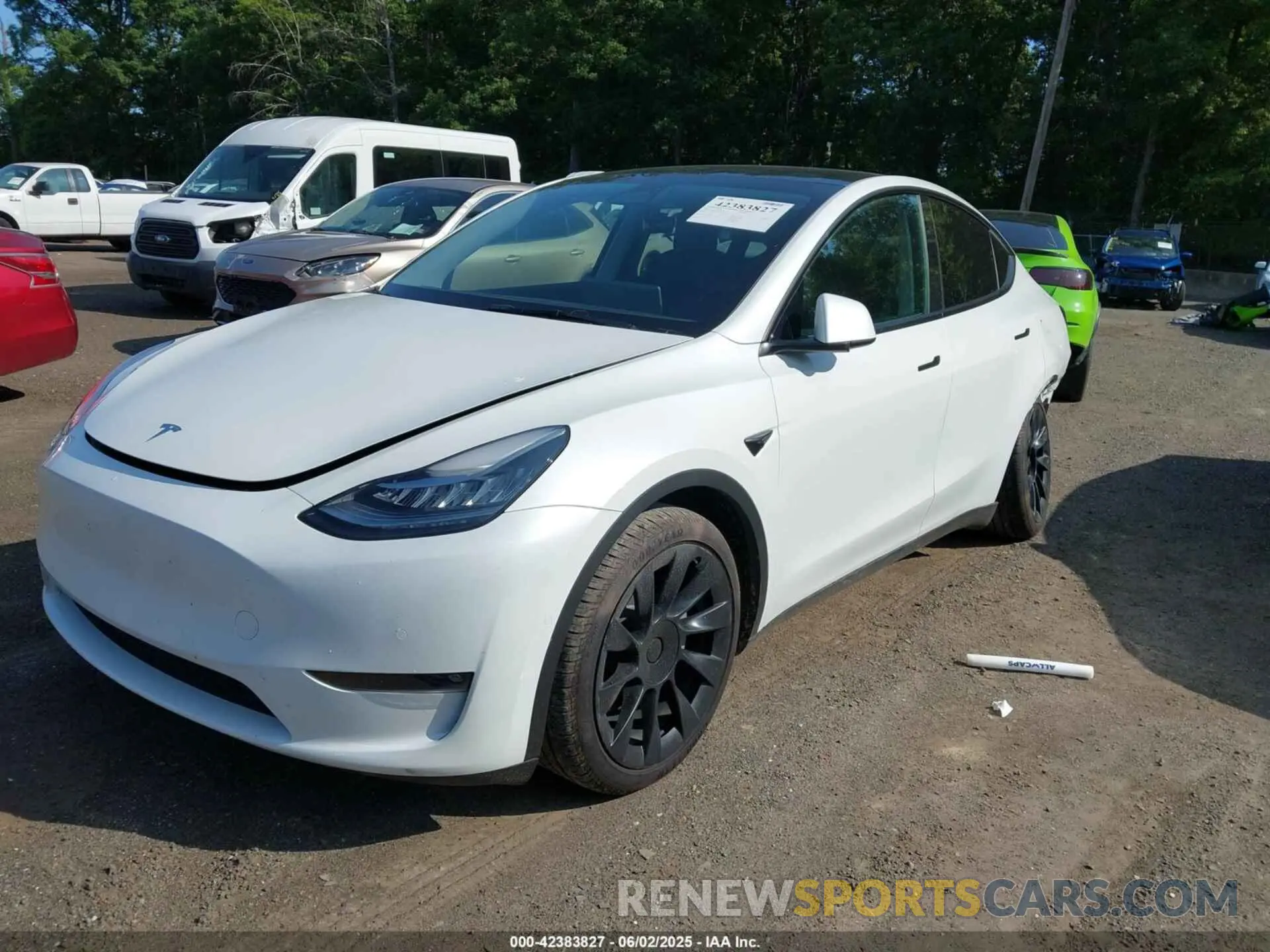 2 Photograph of a damaged car 7SAYGDEE5NF450877 TESLA MODEL Y 2022