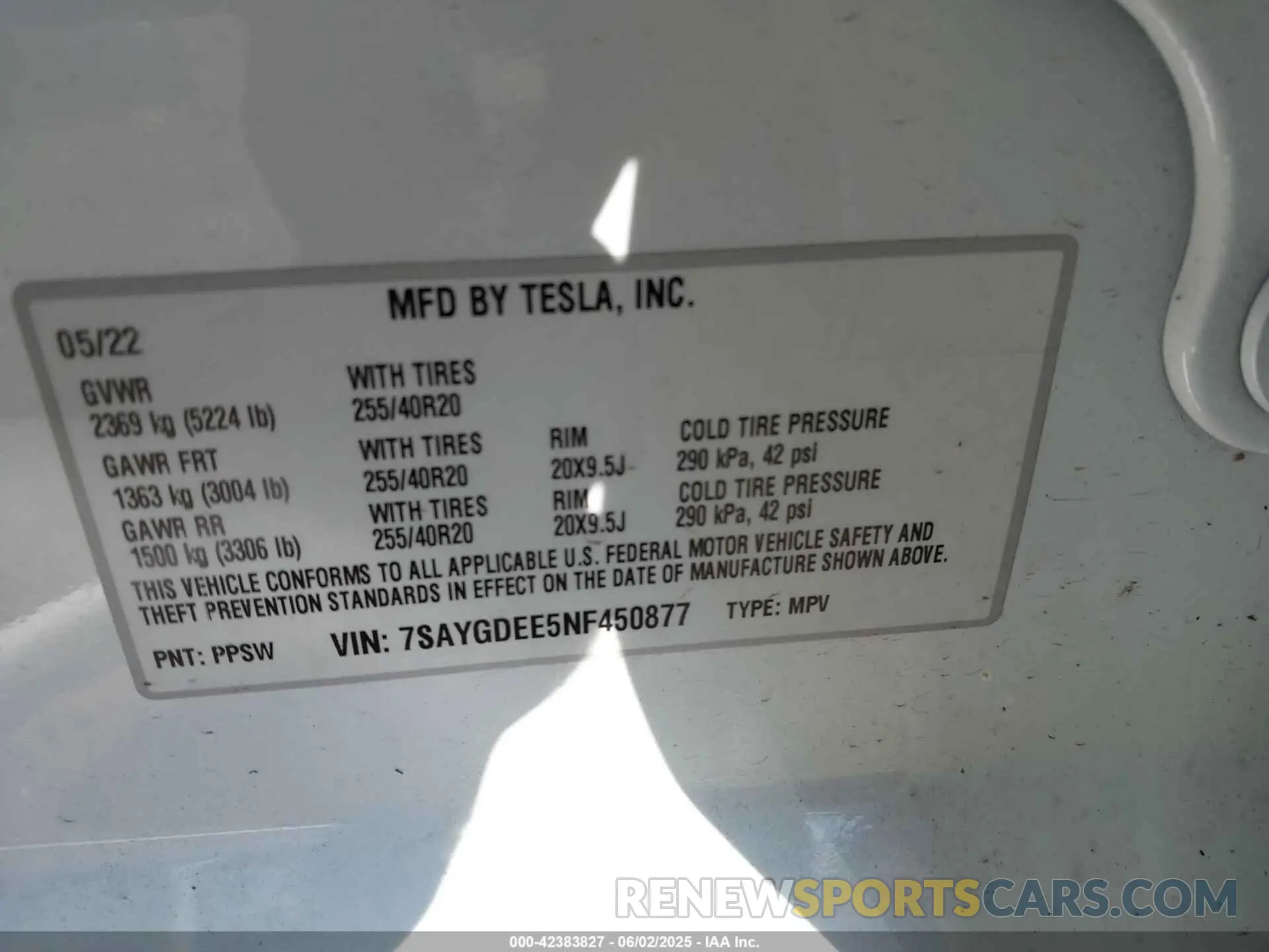 9 Photograph of a damaged car 7SAYGDEE5NF450877 TESLA MODEL Y 2022