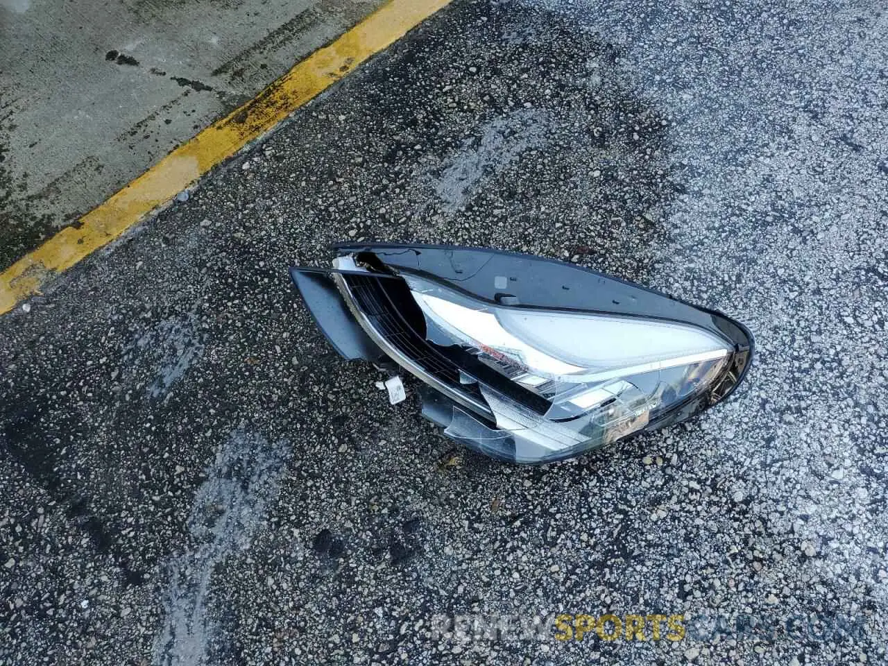 12 Photograph of a damaged car 7SAYGDEE5NF464651 TESLA MODEL Y 2022