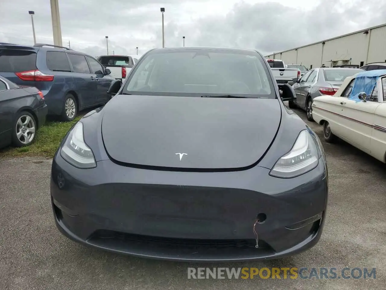 5 Photograph of a damaged car 7SAYGDEE5NF480607 TESLA MODEL Y 2022
