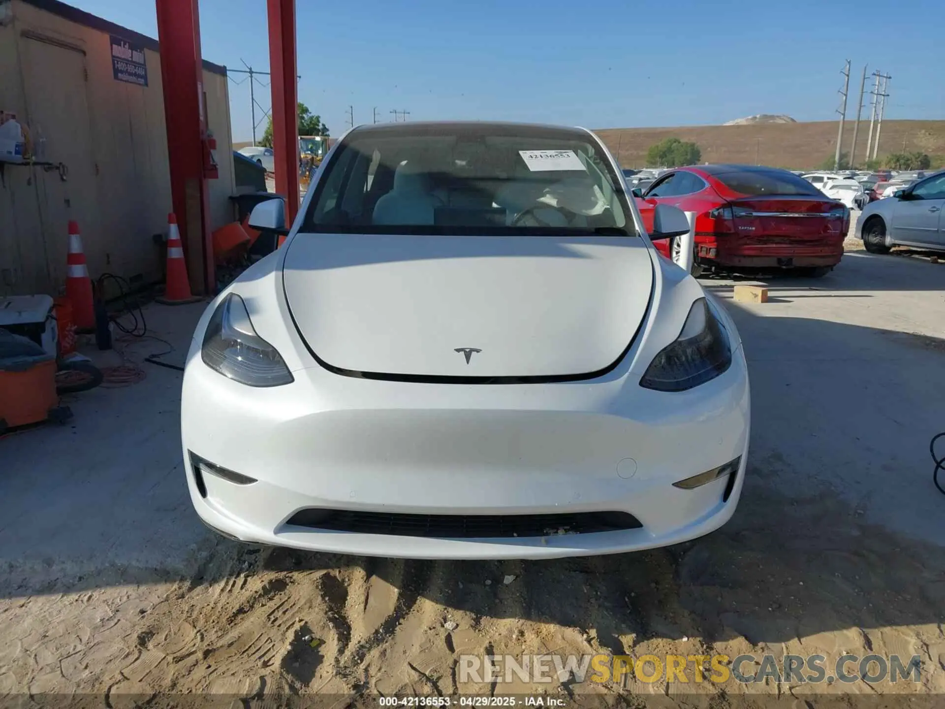 12 Photograph of a damaged car 7SAYGDEE5NF516604 TESLA MODEL Y 2022