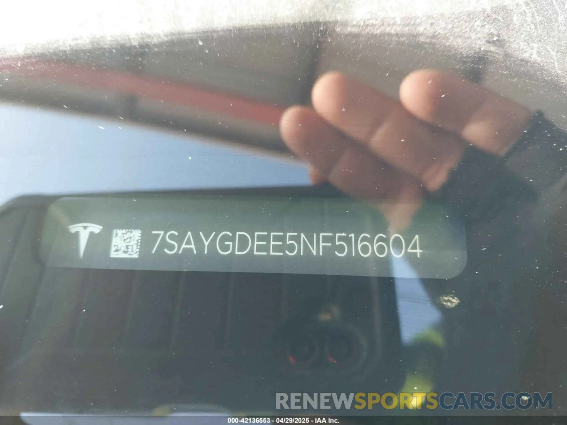 9 Photograph of a damaged car 7SAYGDEE5NF516604 TESLA MODEL Y 2022