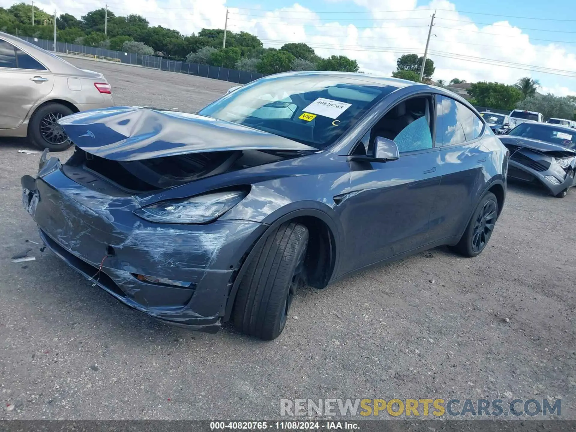 2 Photograph of a damaged car 7SAYGDEE6NA003715 TESLA MODEL Y 2022