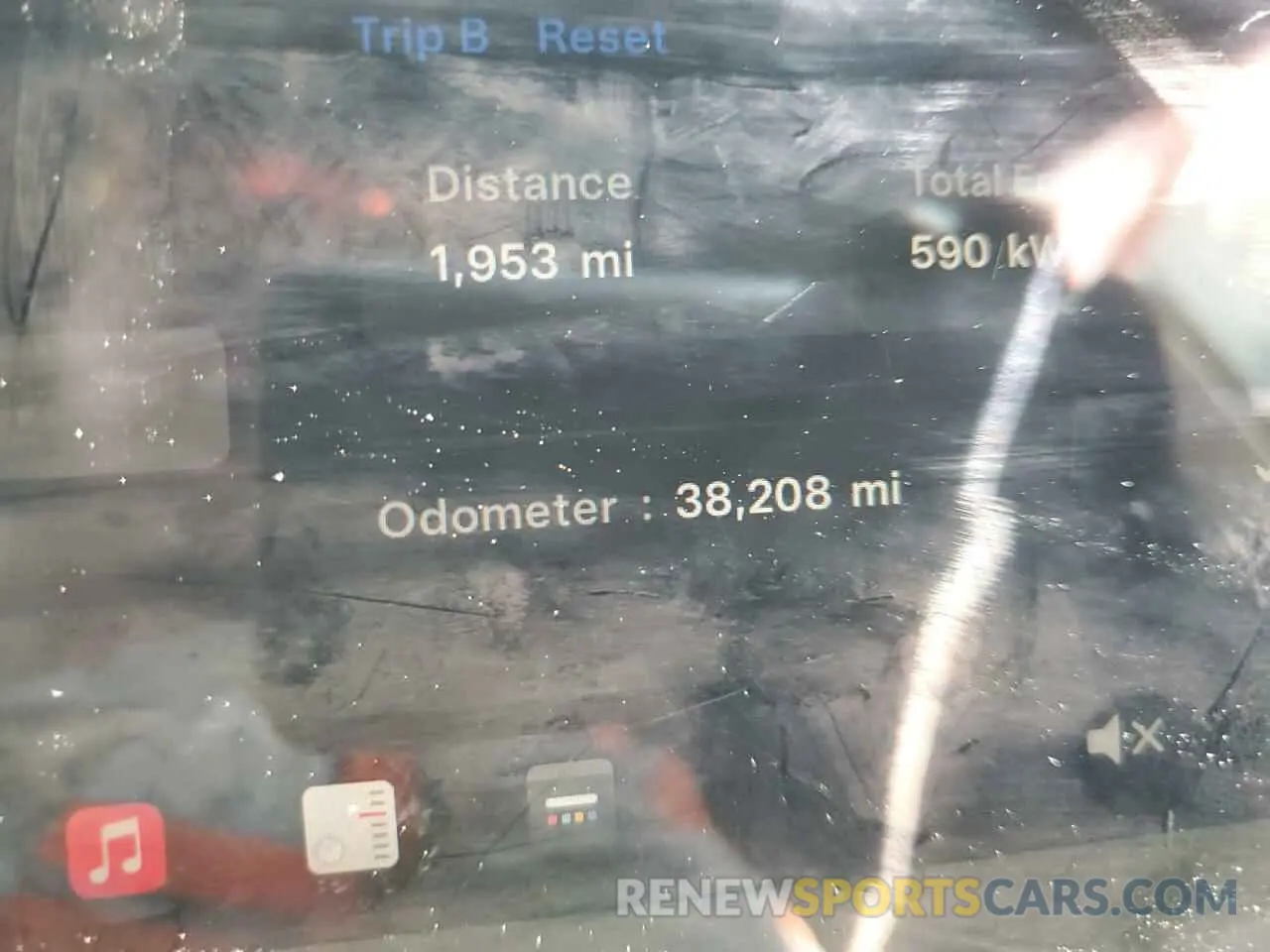 9 Photograph of a damaged car 7SAYGDEE6NA007215 TESLA MODEL Y 2022