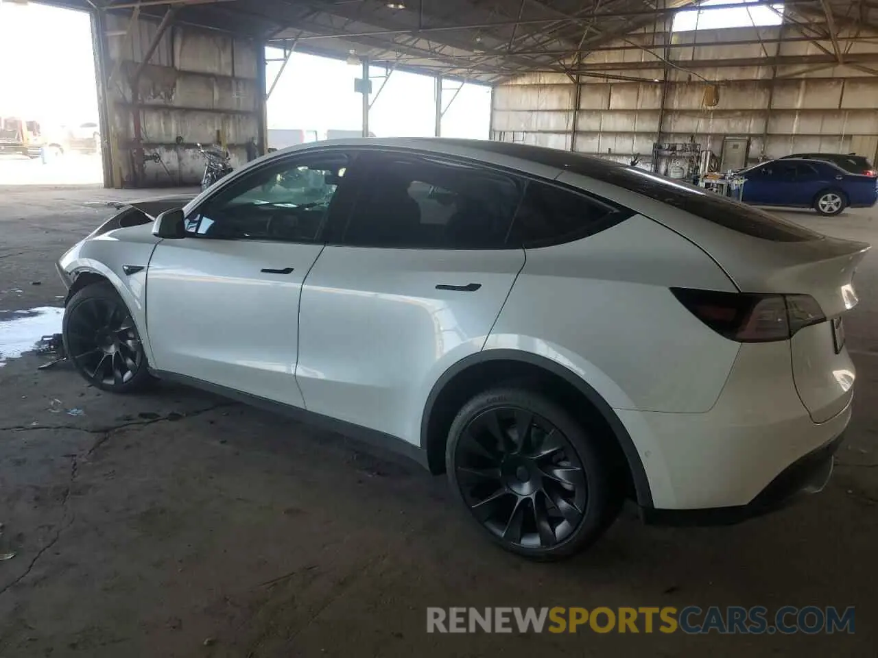 2 Photograph of a damaged car 7SAYGDEE6NA018764 TESLA MODEL Y 2022