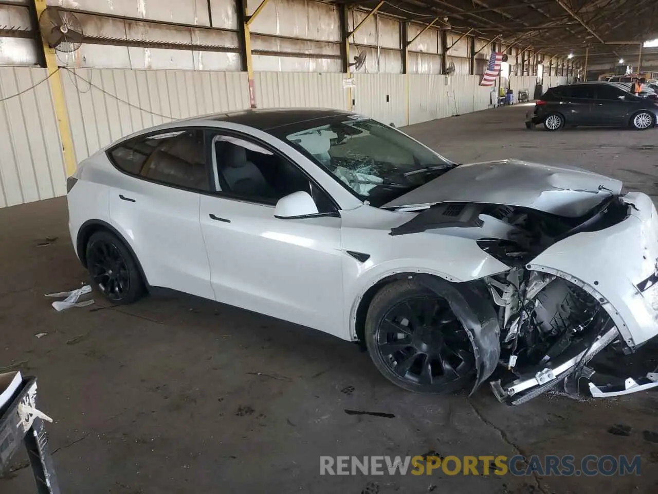 4 Photograph of a damaged car 7SAYGDEE6NA018764 TESLA MODEL Y 2022
