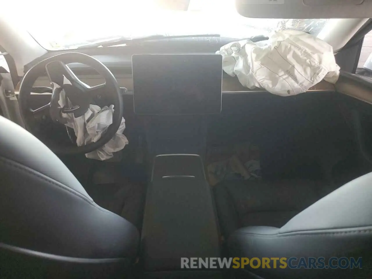 8 Photograph of a damaged car 7SAYGDEE6NA018764 TESLA MODEL Y 2022