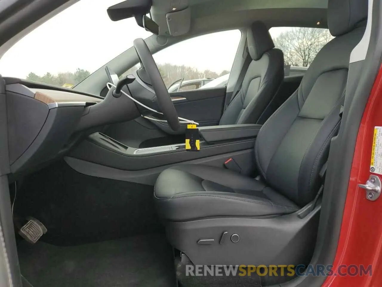 7 Photograph of a damaged car 7SAYGDEE6NA019719 TESLA MODEL Y 2022