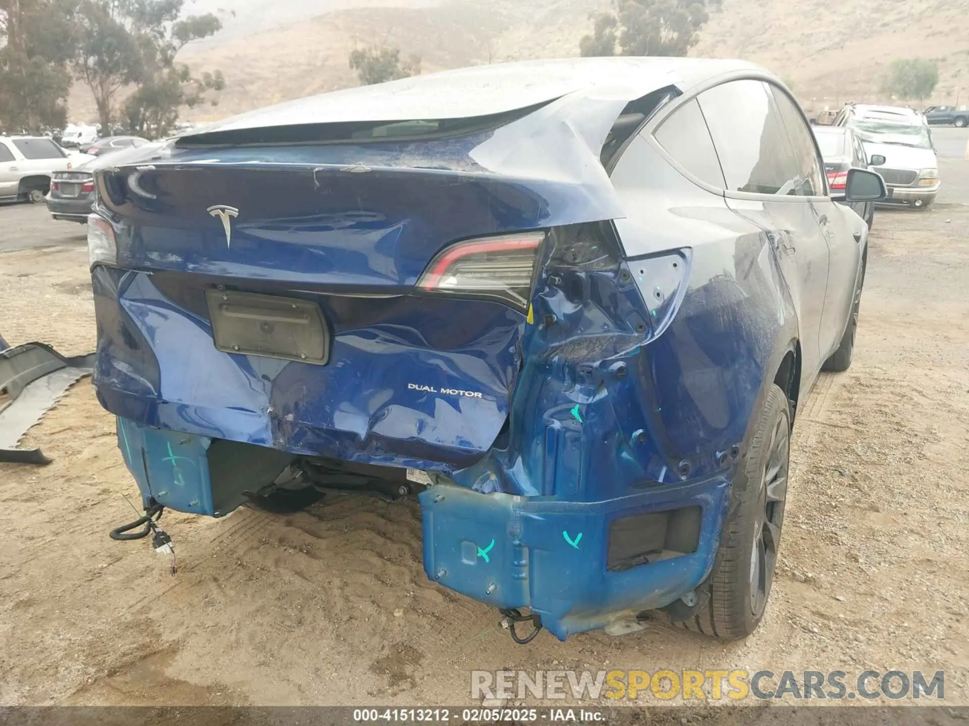 18 Photograph of a damaged car 7SAYGDEE6NA021115 TESLA MODEL Y 2022