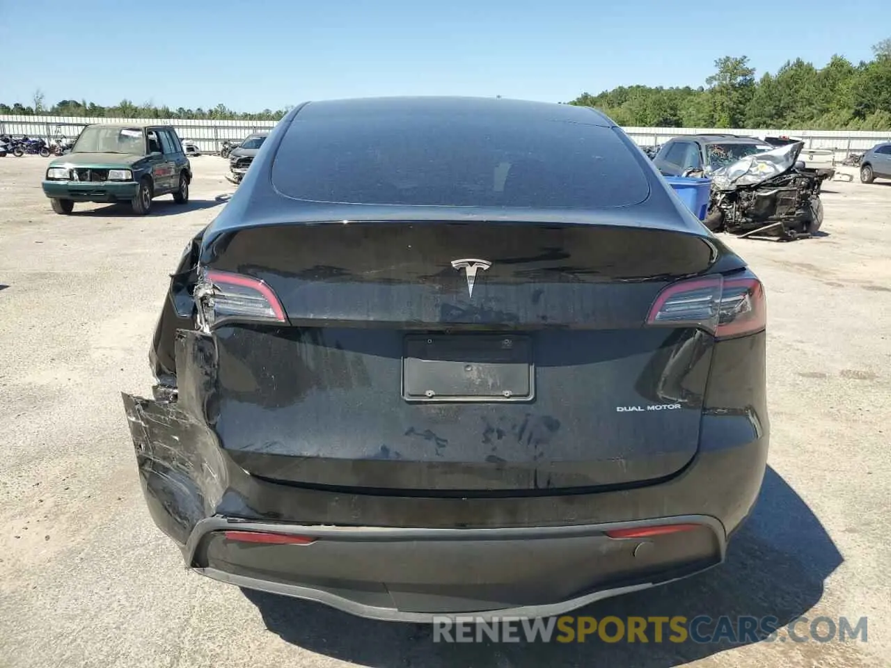 6 Photograph of a damaged car 7SAYGDEE6NF321742 TESLA MODEL Y 2022