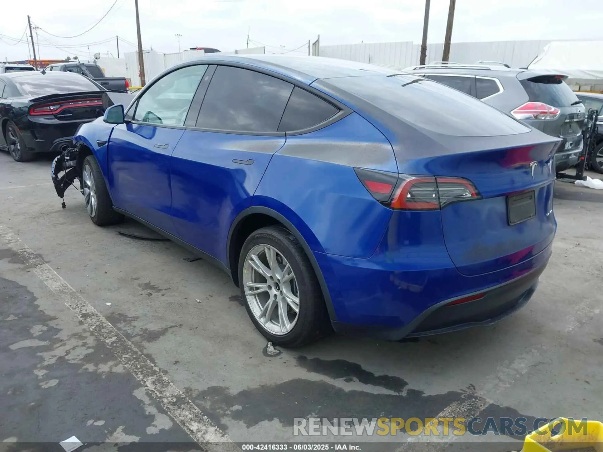 3 Photograph of a damaged car 7SAYGDEE6NF331199 TESLA MODEL Y 2022