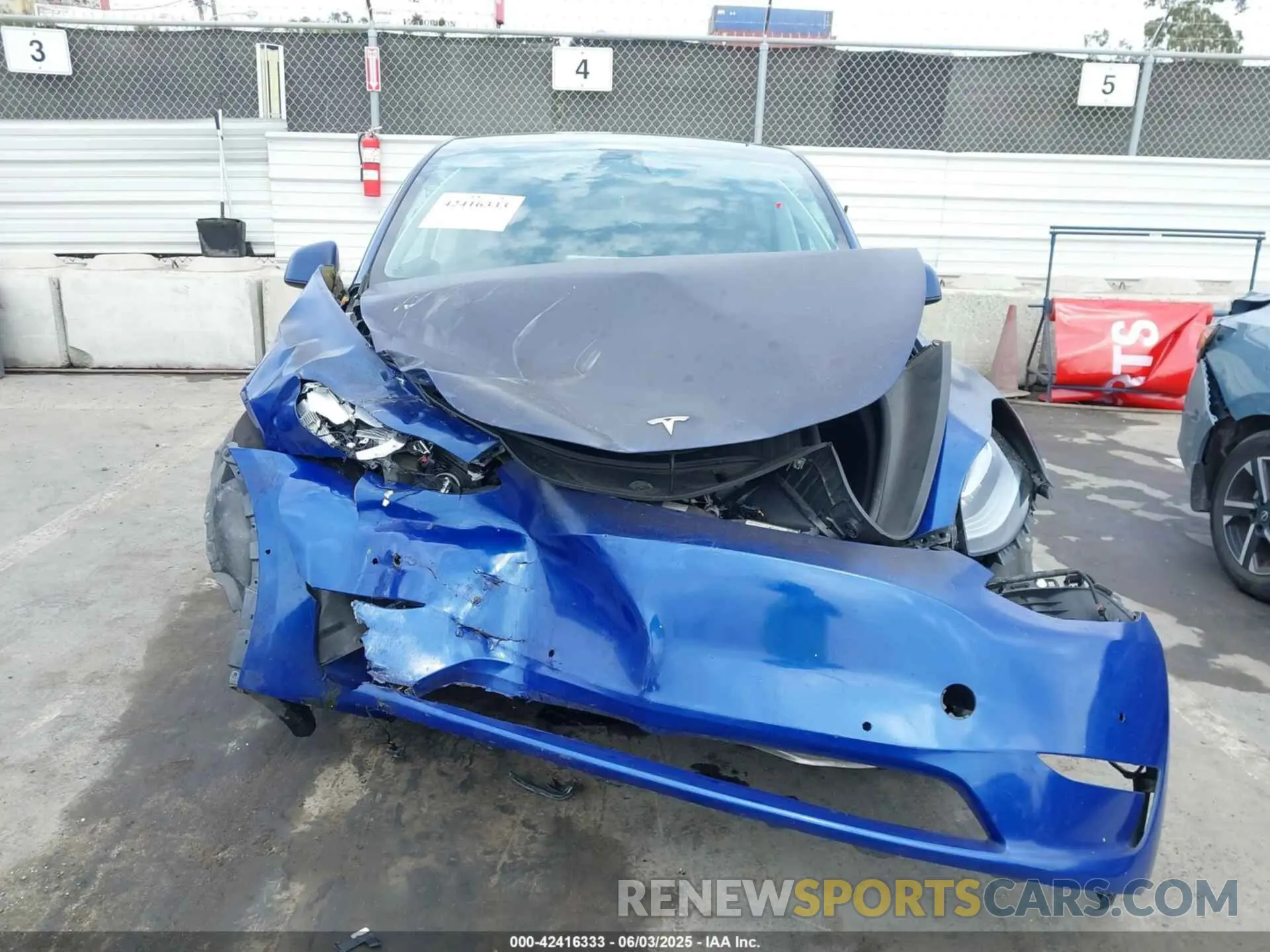 6 Photograph of a damaged car 7SAYGDEE6NF331199 TESLA MODEL Y 2022