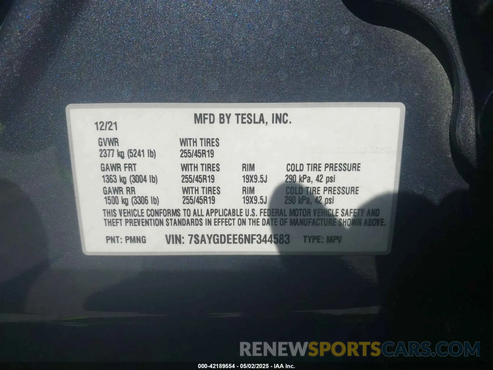 9 Photograph of a damaged car 7SAYGDEE6NF344583 TESLA MODEL Y 2022