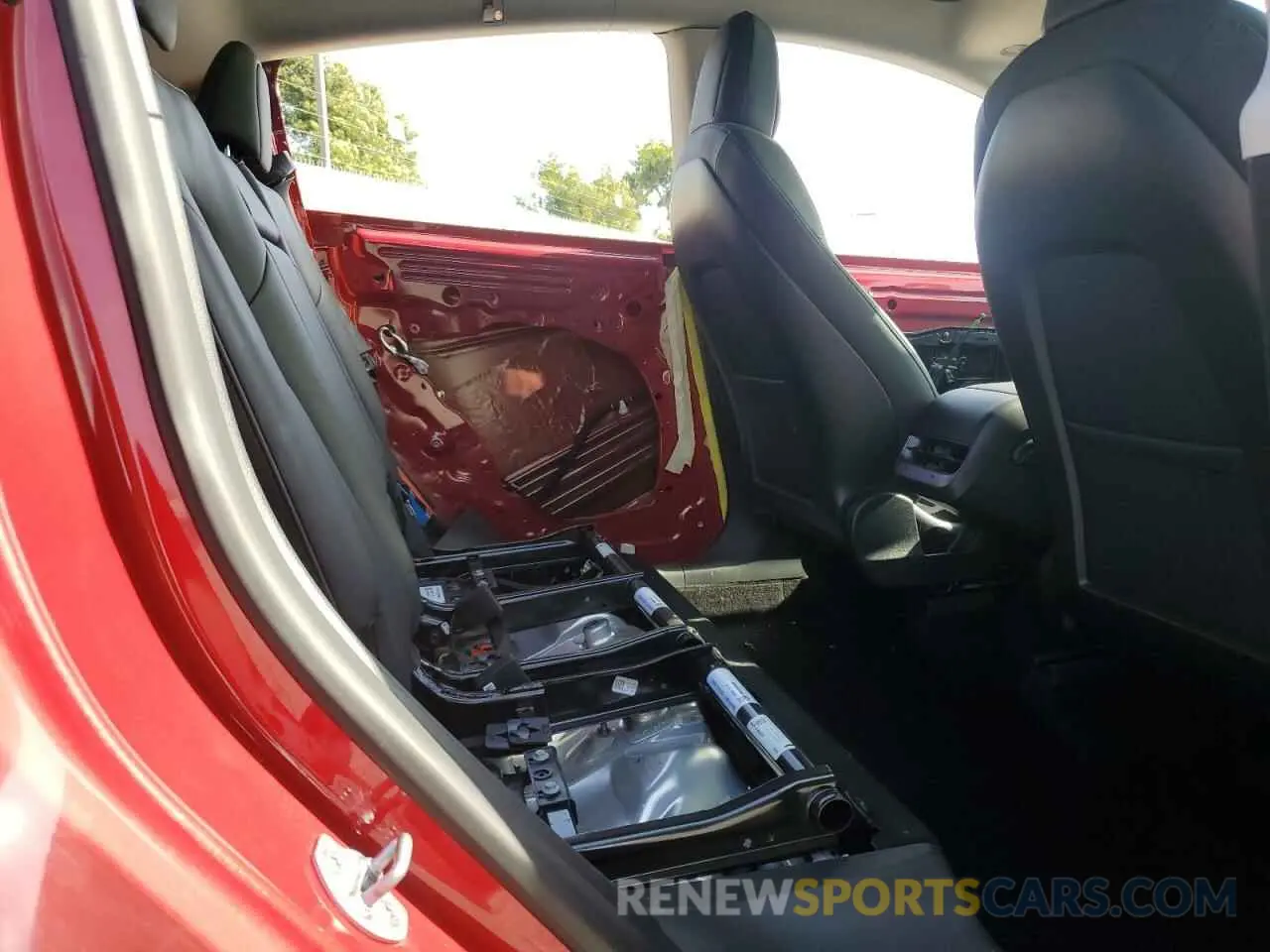 10 Photograph of a damaged car 7SAYGDEE6NF352263 TESLA MODEL Y 2022