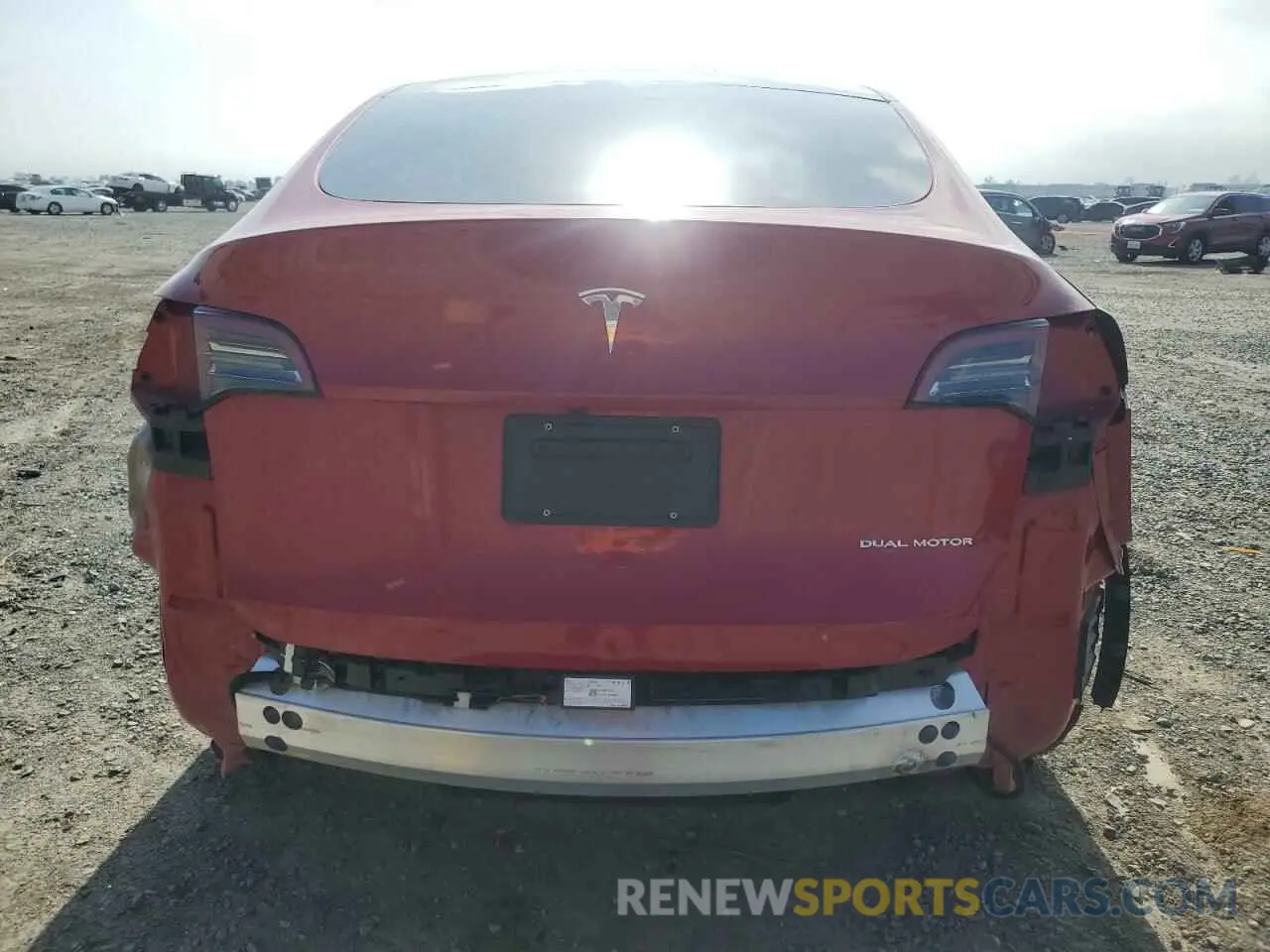 6 Photograph of a damaged car 7SAYGDEE6NF352263 TESLA MODEL Y 2022