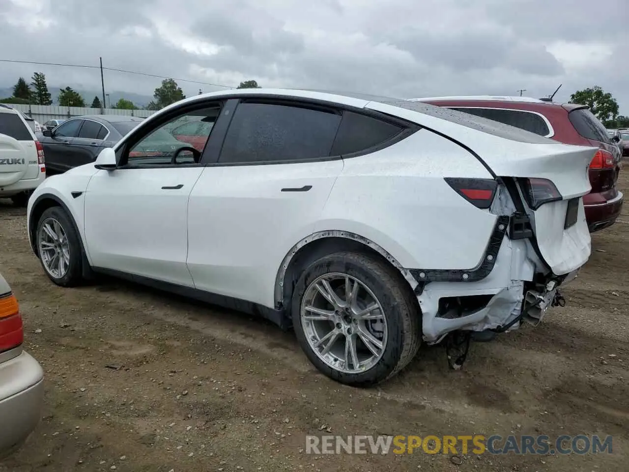 2 Photograph of a damaged car 7SAYGDEE6NF358063 TESLA MODEL Y 2022