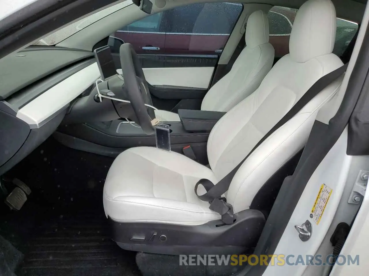 7 Photograph of a damaged car 7SAYGDEE6NF358063 TESLA MODEL Y 2022