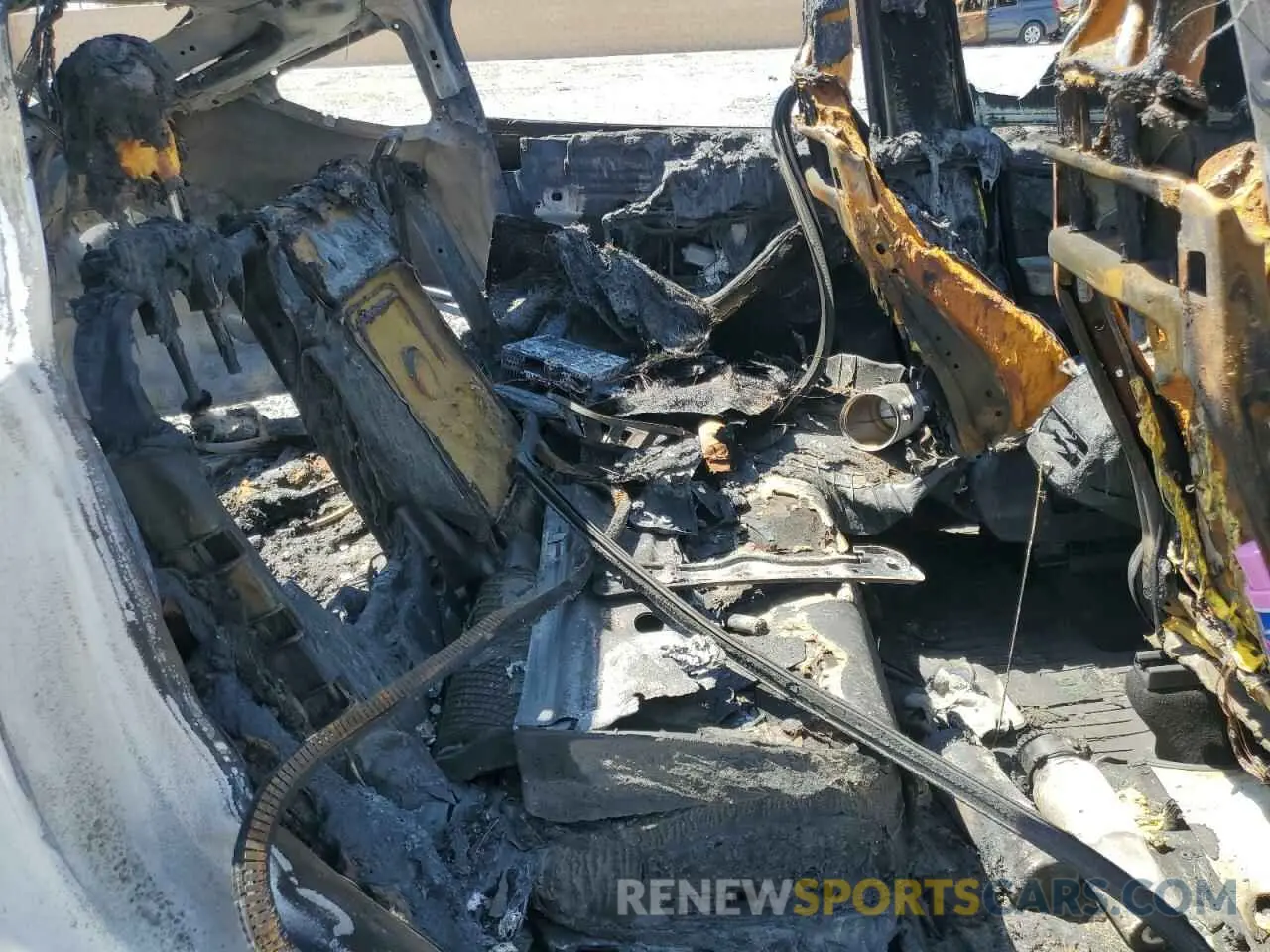 11 Photograph of a damaged car 7SAYGDEE6NF362582 TESLA MODEL Y 2022