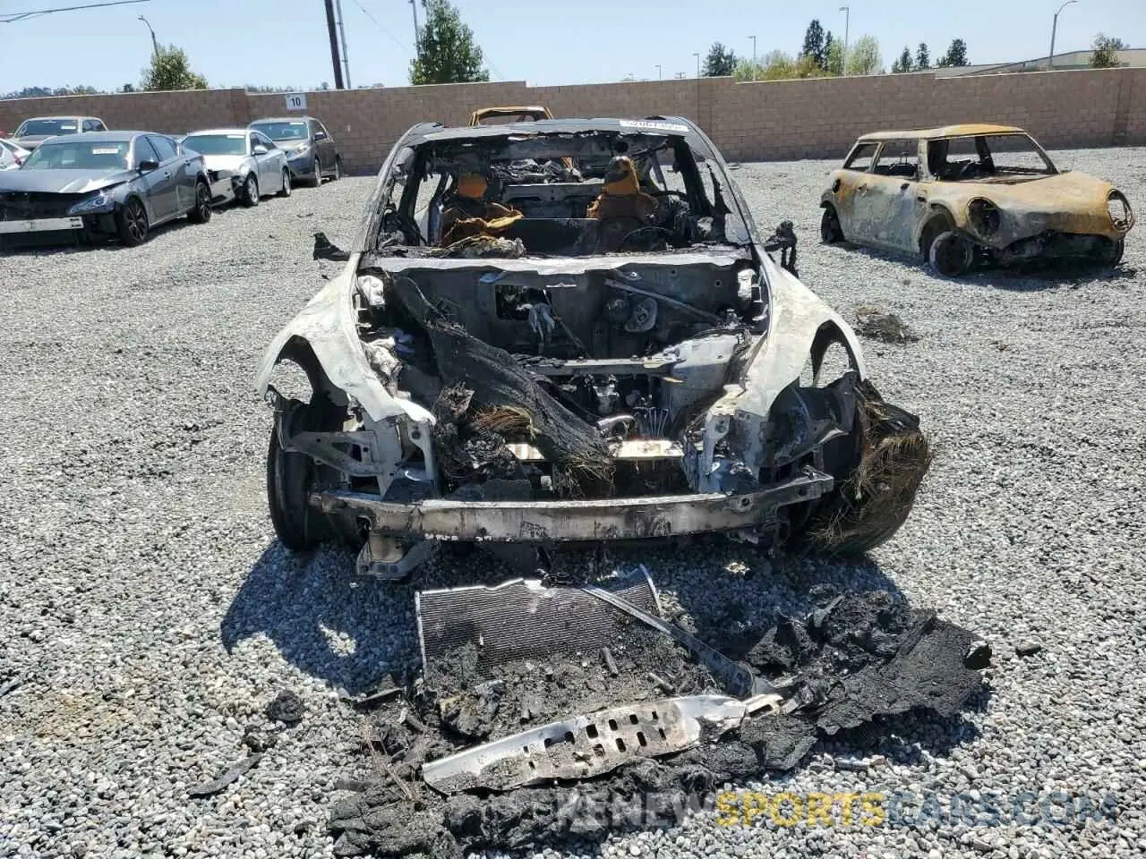 5 Photograph of a damaged car 7SAYGDEE6NF362582 TESLA MODEL Y 2022