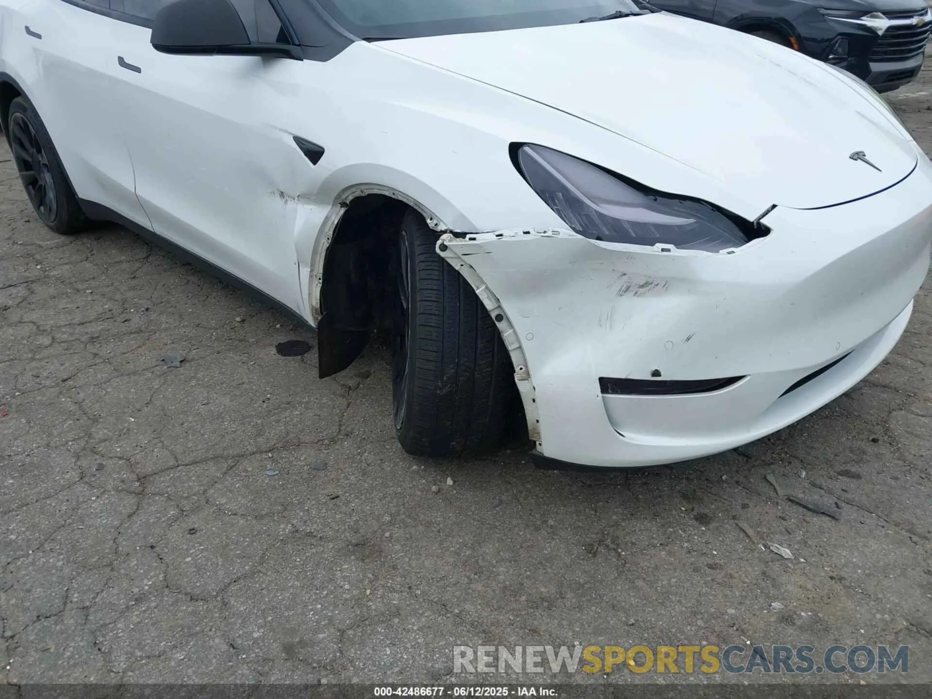 6 Photograph of a damaged car 7SAYGDEE6NF364669 TESLA MODEL Y 2022