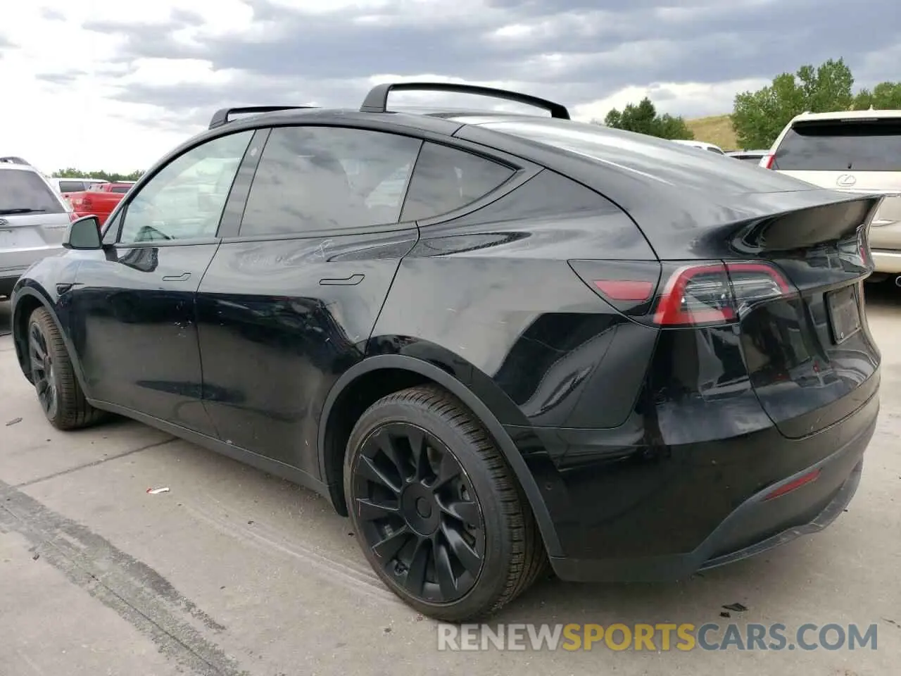 2 Photograph of a damaged car 7SAYGDEE6NF367507 TESLA MODEL Y 2022