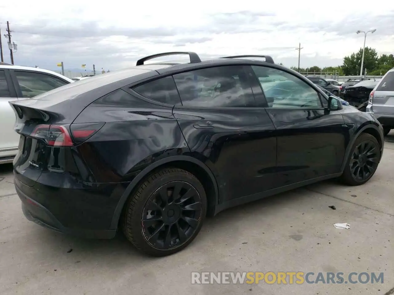 3 Photograph of a damaged car 7SAYGDEE6NF367507 TESLA MODEL Y 2022