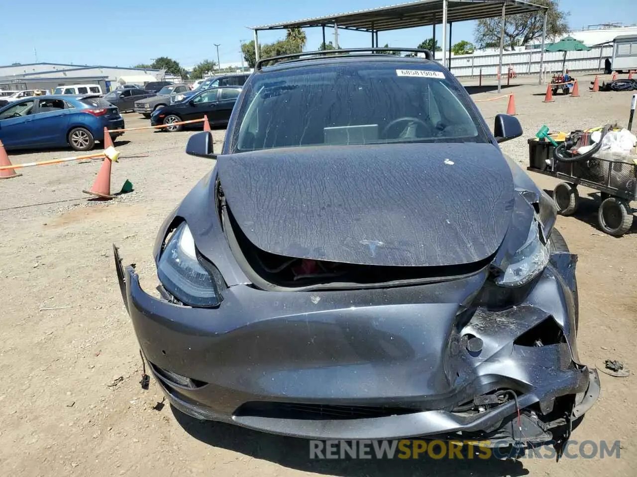 5 Photograph of a damaged car 7SAYGDEE6NF385036 TESLA MODEL Y 2022