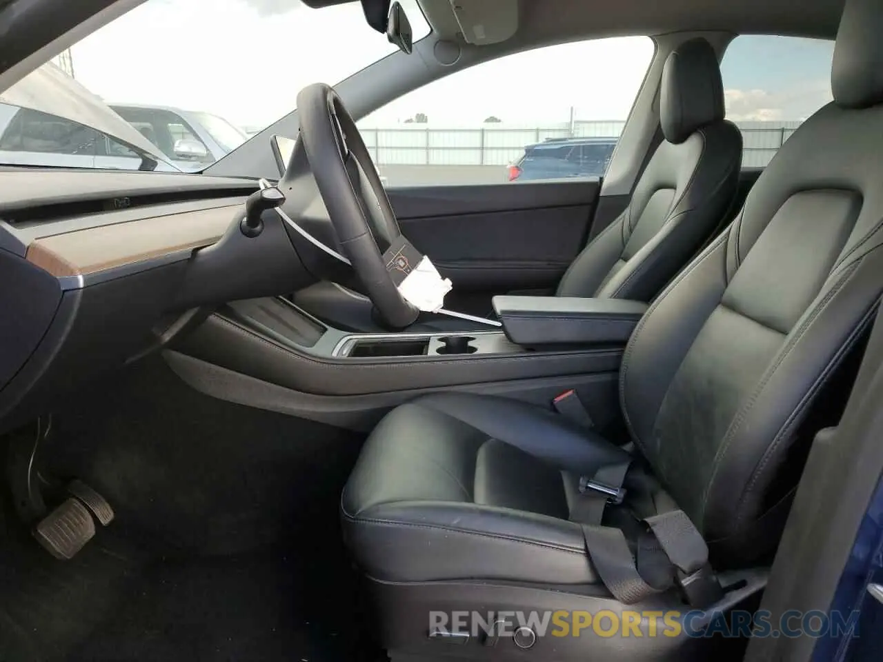 7 Photograph of a damaged car 7SAYGDEE6NF386736 TESLA MODEL Y 2022