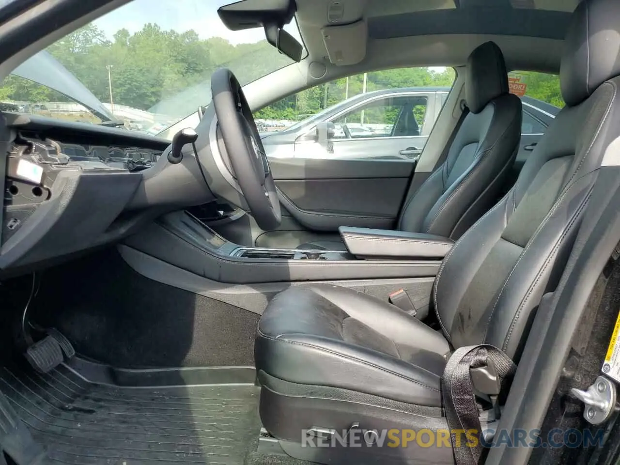 7 Photograph of a damaged car 7SAYGDEE6NF386753 TESLA MODEL Y 2022