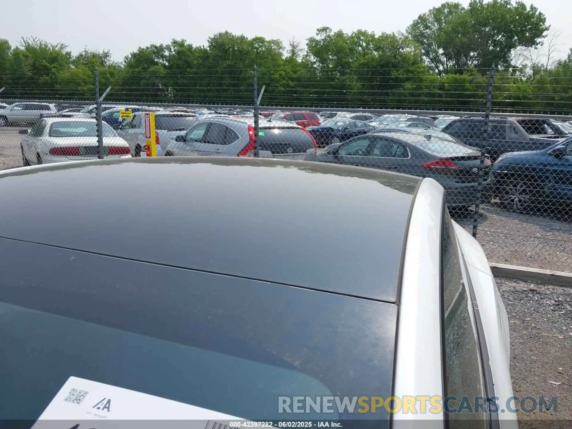 22 Photograph of a damaged car 7SAYGDEE6NF400487 TESLA MODEL Y 2022