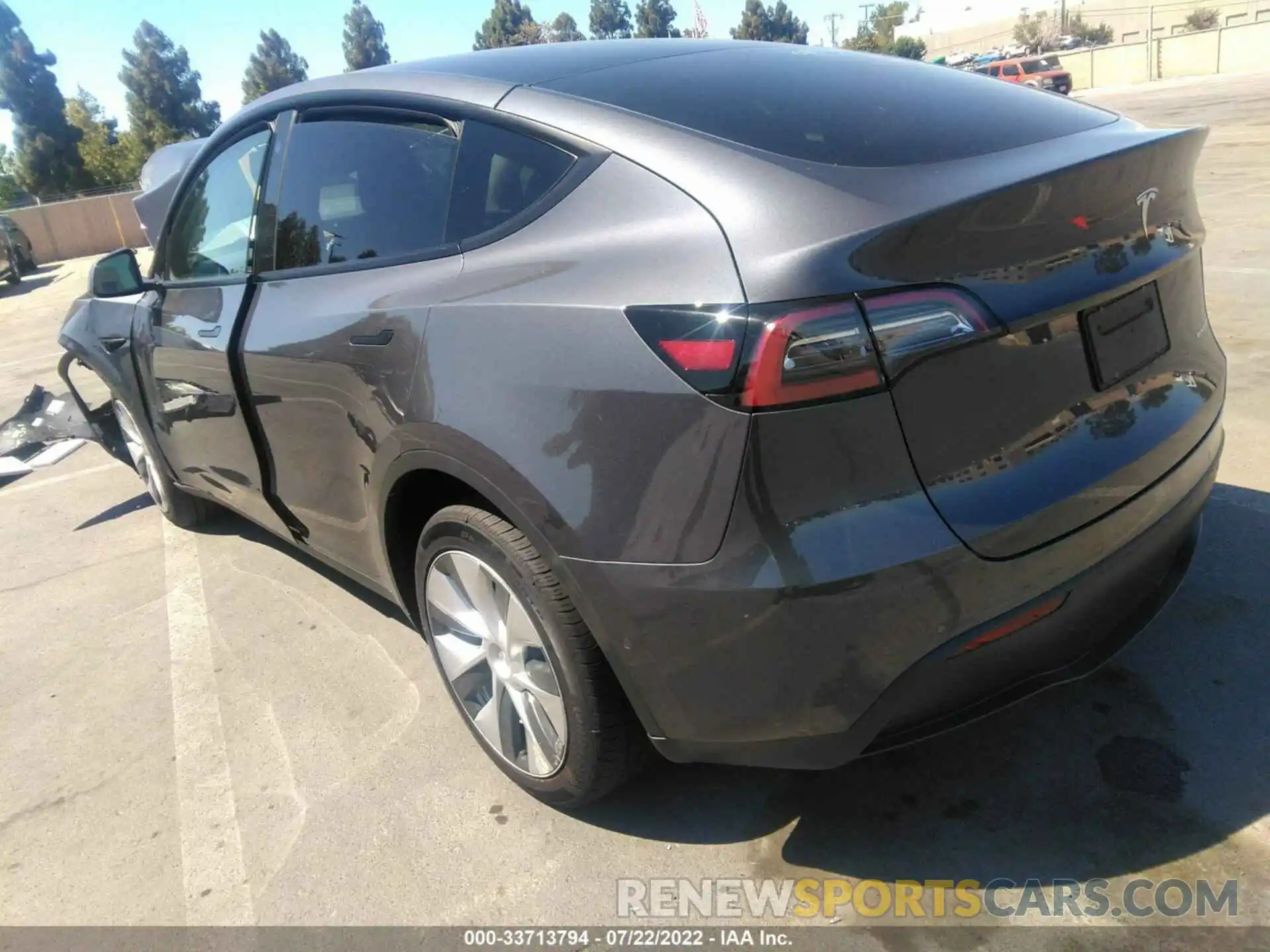 3 Photograph of a damaged car 7SAYGDEE6NF401865 TESLA MODEL Y 2022