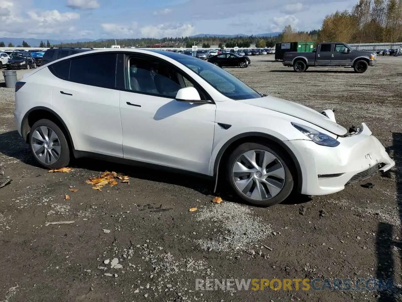 4 Photograph of a damaged car 7SAYGDEE6NF408976 TESLA MODEL Y 2022