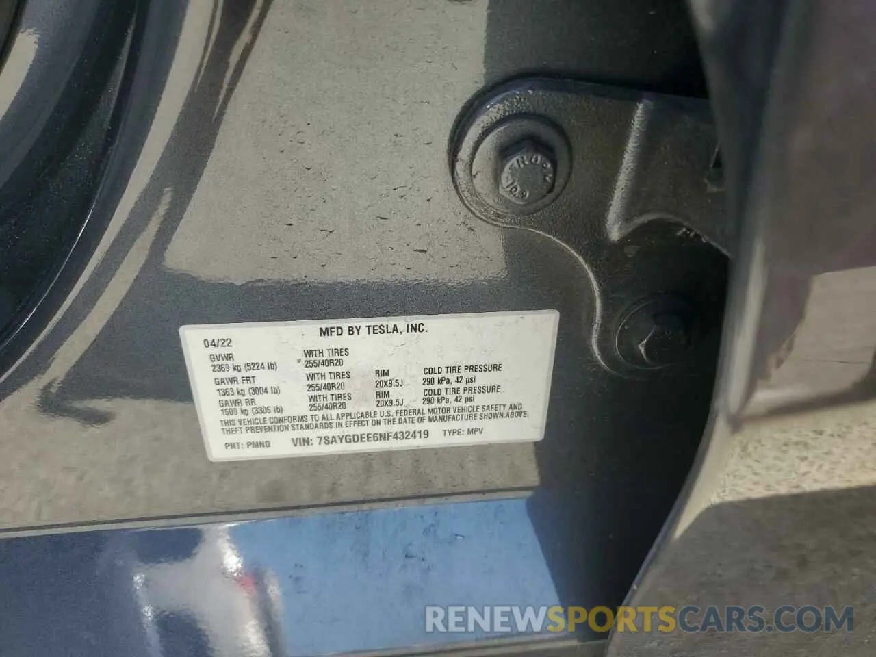 12 Photograph of a damaged car 7SAYGDEE6NF432419 TESLA MODEL Y 2022