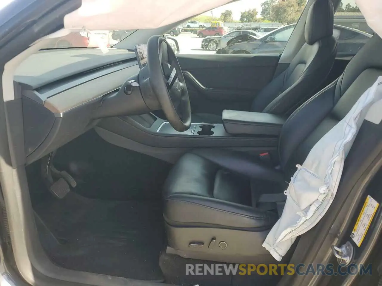 7 Photograph of a damaged car 7SAYGDEE6NF432419 TESLA MODEL Y 2022