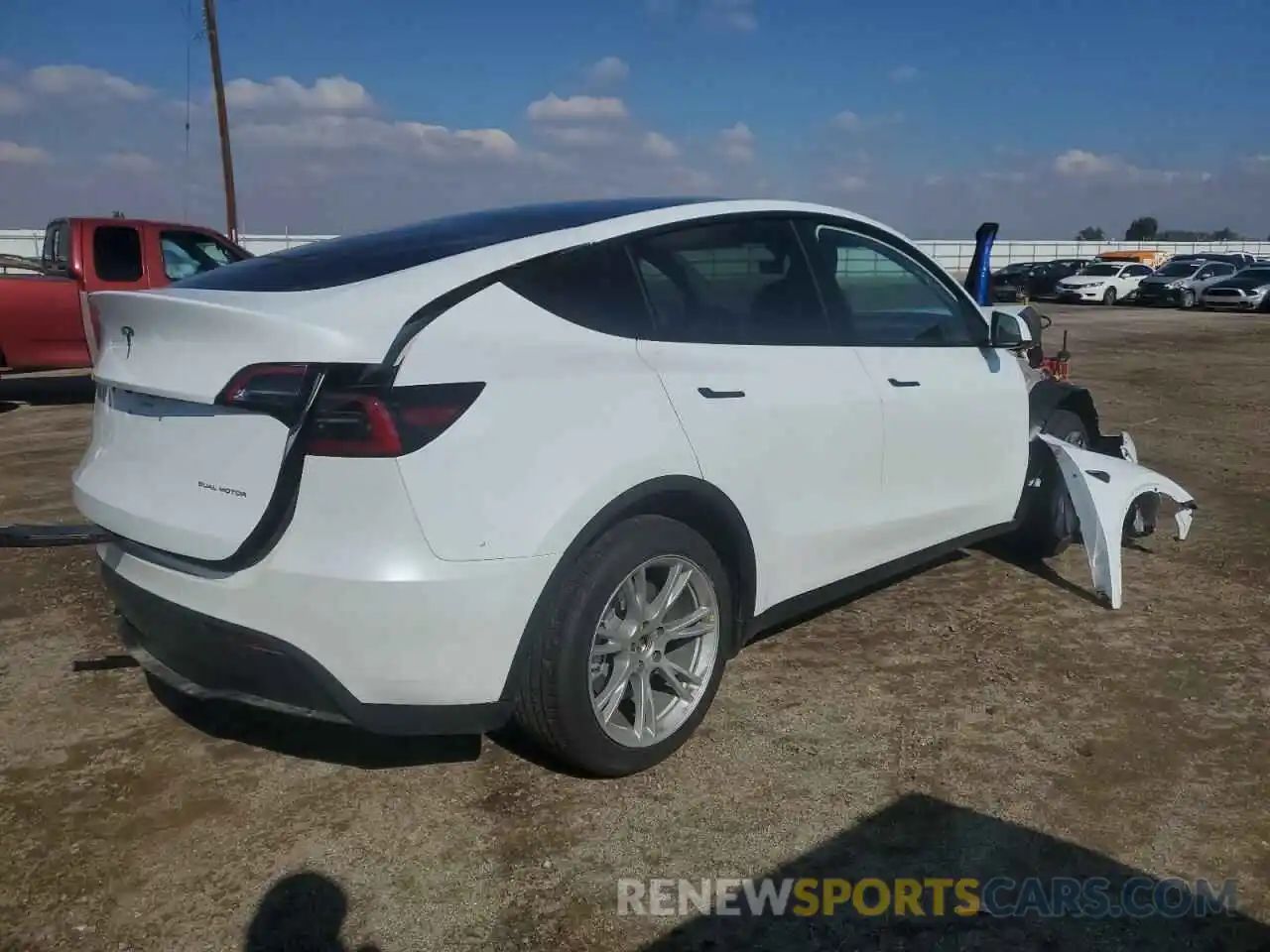 4 Photograph of a damaged car 7SAYGDEE6NF452881 TESLA MODEL Y 2022